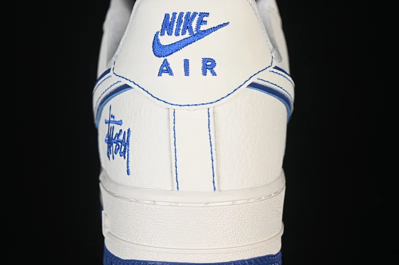 All categories Nk Air Force 1 Air Force series Nk Air Force 1 Low Air Force low-top Nike Air Force 1'07 Low White and black contrasting sapphire blue Air Force 1 low-top casual sneakers DN1688-811